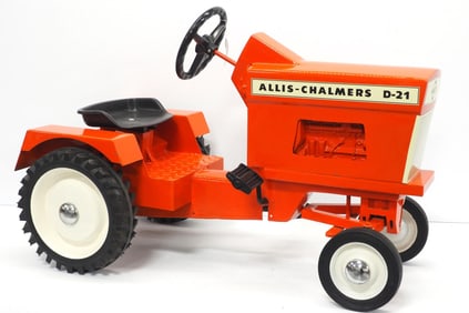 Custom Allis Chalmers D-21 pedal tractor