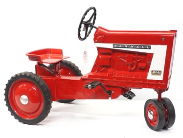 1964 Farmall 806 pedal tractor