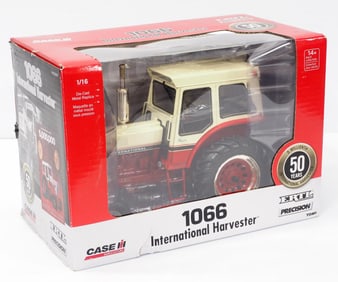 Ertl International Harvester 1066 Tractor