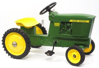 Ertl John Deere 4020 pedal tractor