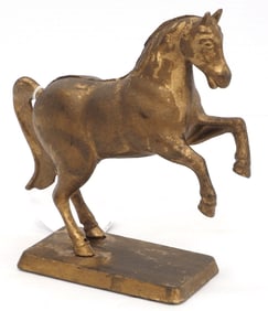 Arcade No.3 Horse bank