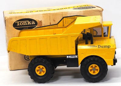 Tonka No.3900 Mighty Dump Truck