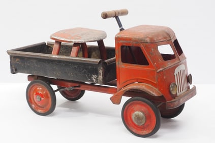 Early Keystone sit & ride truck