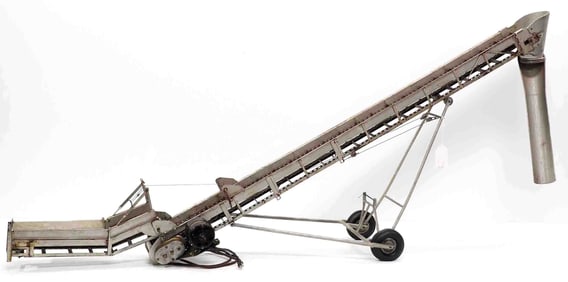 Salesman sample electric, metal elevator