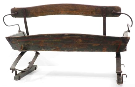 IHC Weber box wagon seat