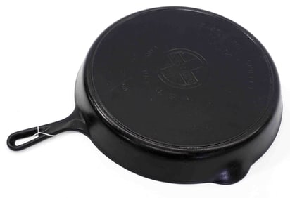 Griswold #14 cast iron skillet