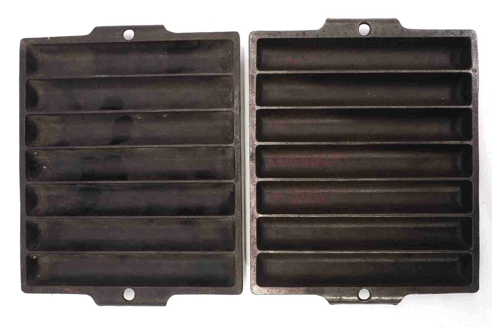 (2) Griswold #21 corn bread pans (1 of 2)