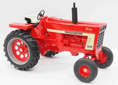Scale Models 1/8 scale International 1066 tractor