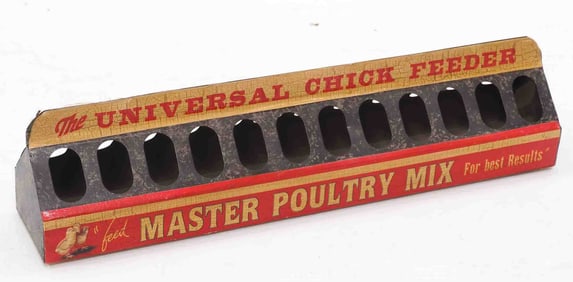 Universal Chick Feeder