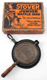 Stover Junior cast iron waffle iron