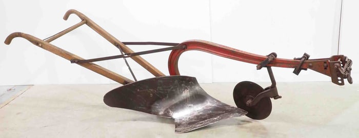 McCormick Deering 1-horse walk-behind plow