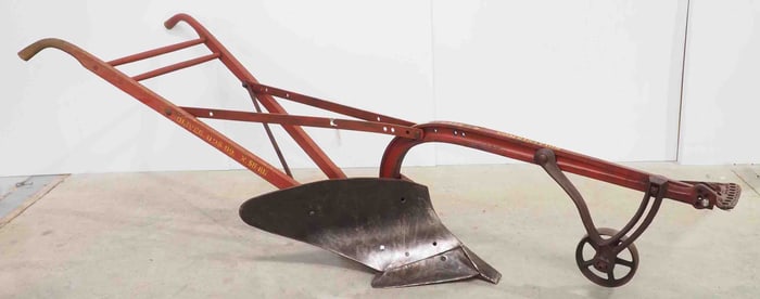 Oliver 1-horse walk-behind plow