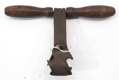 T-handle corn sheller