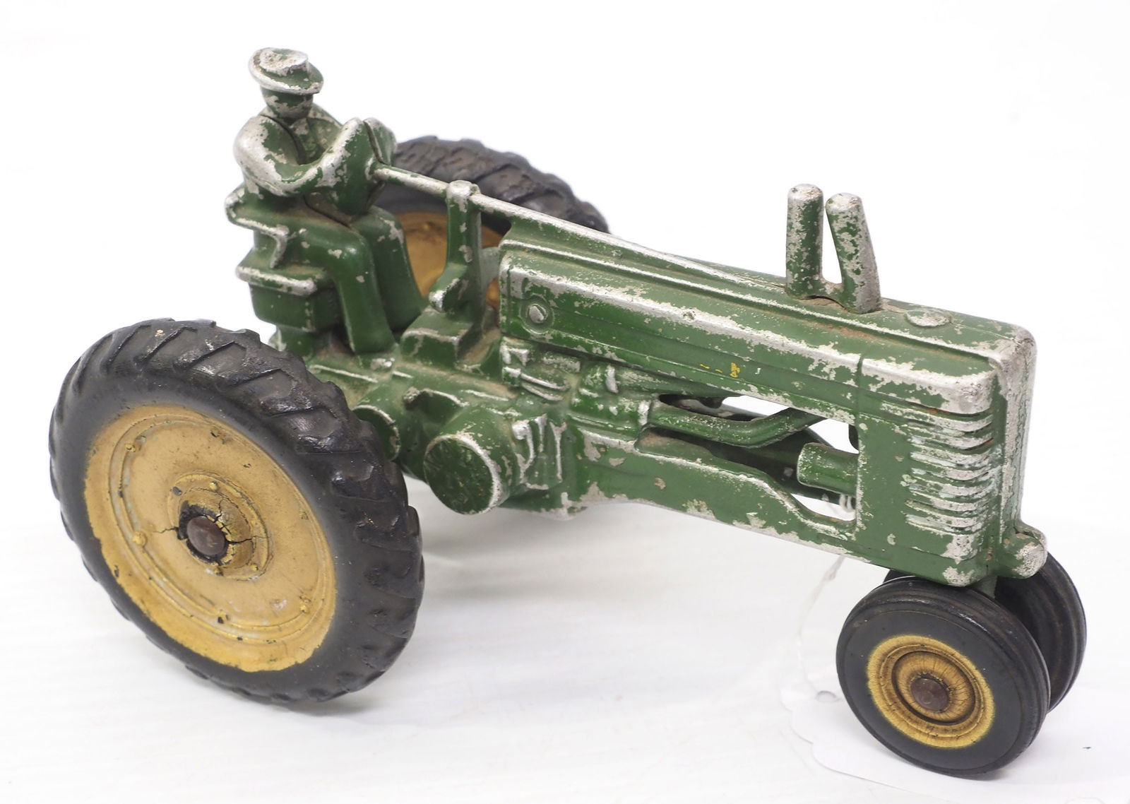 Arcade cast iron John Deere toy tractor (1 of 3)
