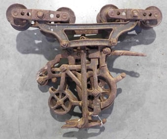 Porter 8-wheel Adjustable steel track hay sling