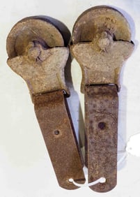 Pair of barn door rollers