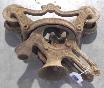 Ney 45 steel track hay trolley