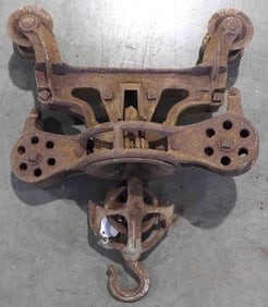 Milwaukee Leader steel track hay trolley