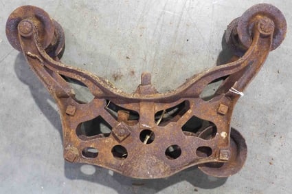 Patton "FP16" steel track hay trolley