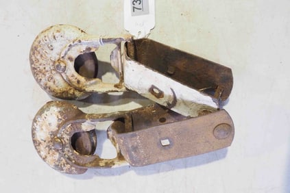 Pair of barn door rollers