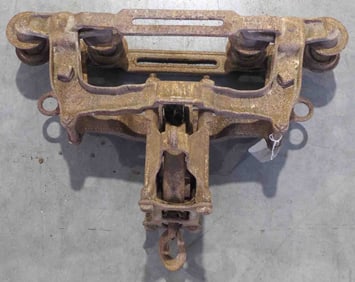 Goshen 8-wheel steel track hay trolley