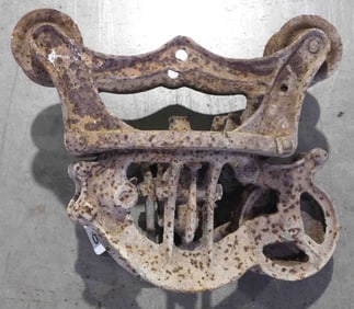 Louden Jr hay trolley