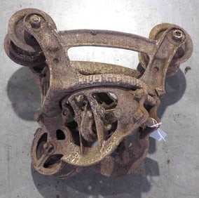 Louden Adjustable steel track hay trolley