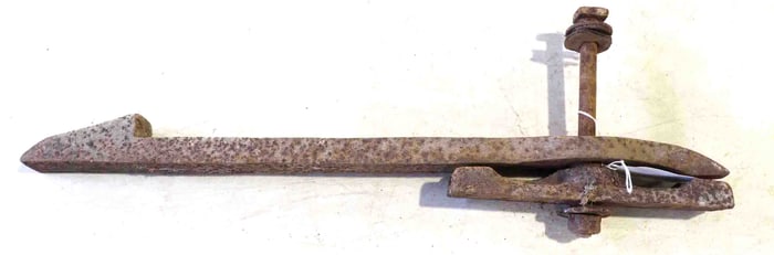 Knocker for Huber hay trolley