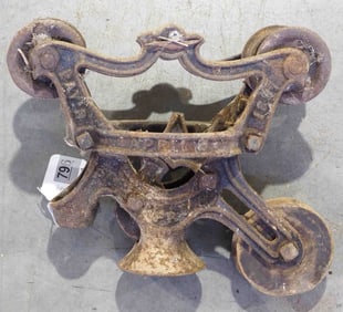 Ney 45 steel track hay trolley