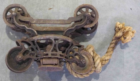 Early Myers 4" swivel steel track hay trolley