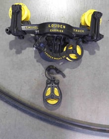 Louden Junior round barn hay trolley