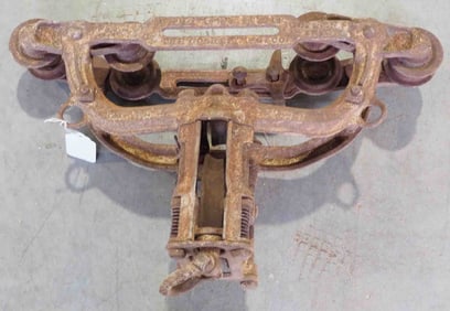 Goshen 8-wheel steel track "U" hay trolley