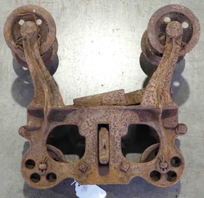 Grosscup Reversible hay trolley with pulley