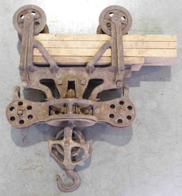 Milwaukee Leader wood beam hay trolley