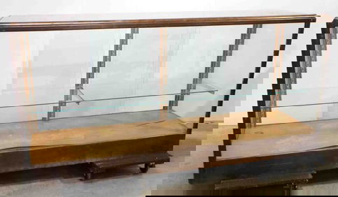 Wood & glass floor model showcase