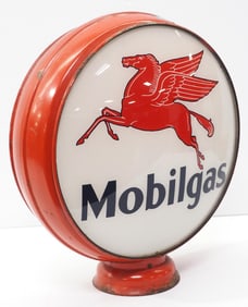 Mobilgas gas pump globe