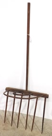 6-tine wooden primitive fork