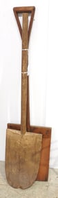 (2) Wooden primitive shovels