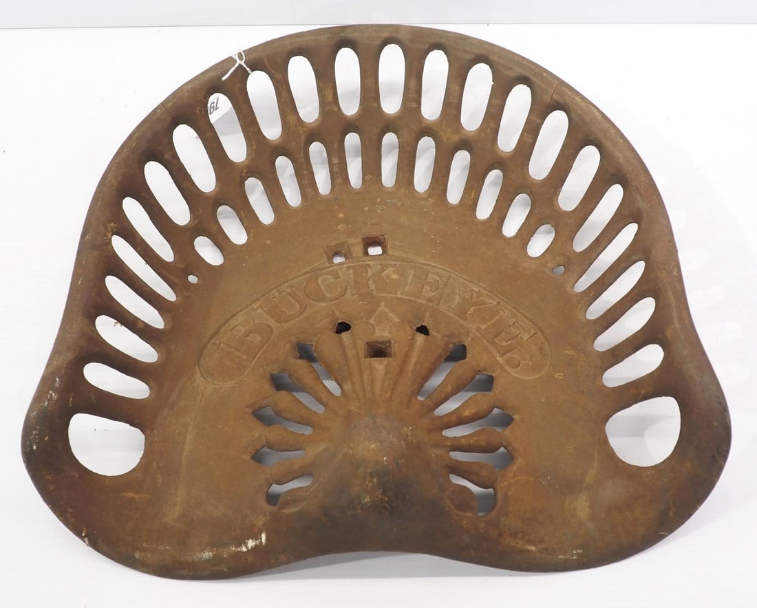 Buckeye cast iron seat (1 of 3)