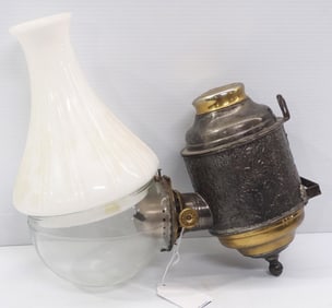 1-burner wall-mount angle lamp with globe and shade