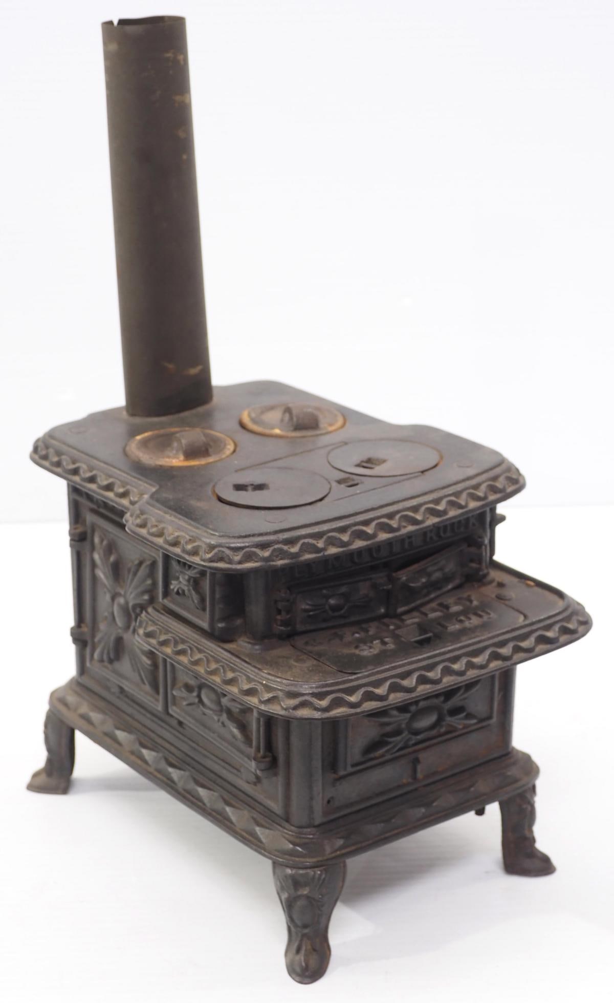 Salesman sample cast iron Plymouth Rock stove by G.F. Filley of St Louis, patented 1858, 7"x9"x14"H (1 of 3)