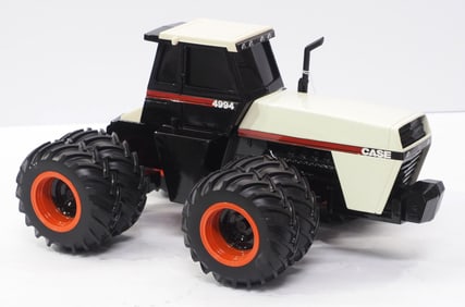 Case 4994 4WD with duals all around & glass cab