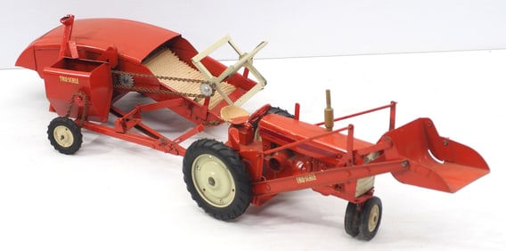 Tru-Scale International tractor, loader & combine