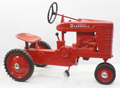Eska Farmall pedal tractor