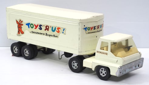 1960's Structo Toys-R-Us