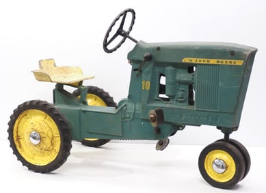 John Deere 10 pedal tractor