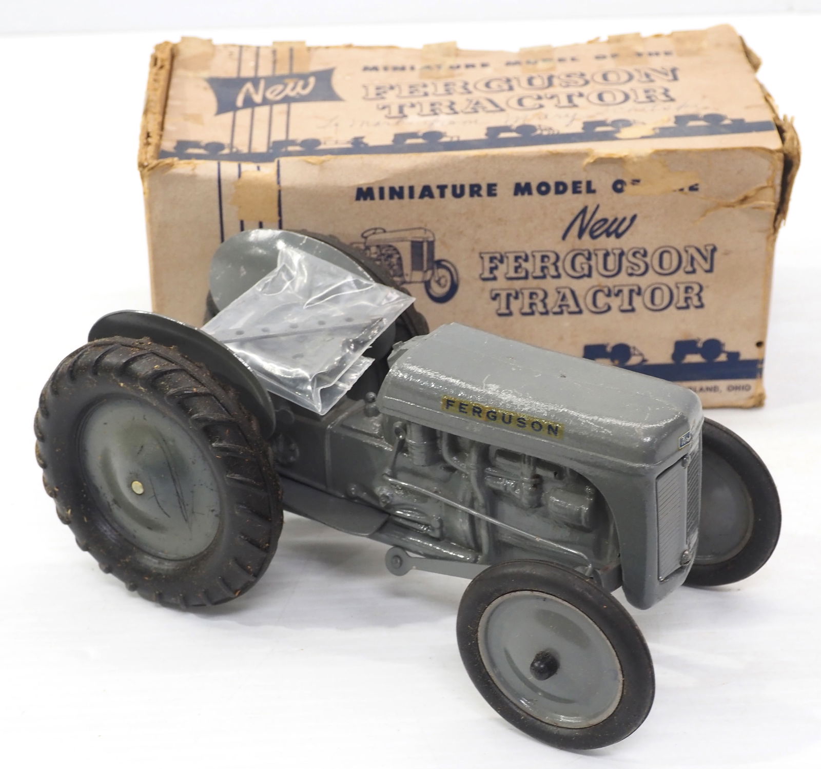 Advance Products Ferguson Model O tractor (1 of 2)