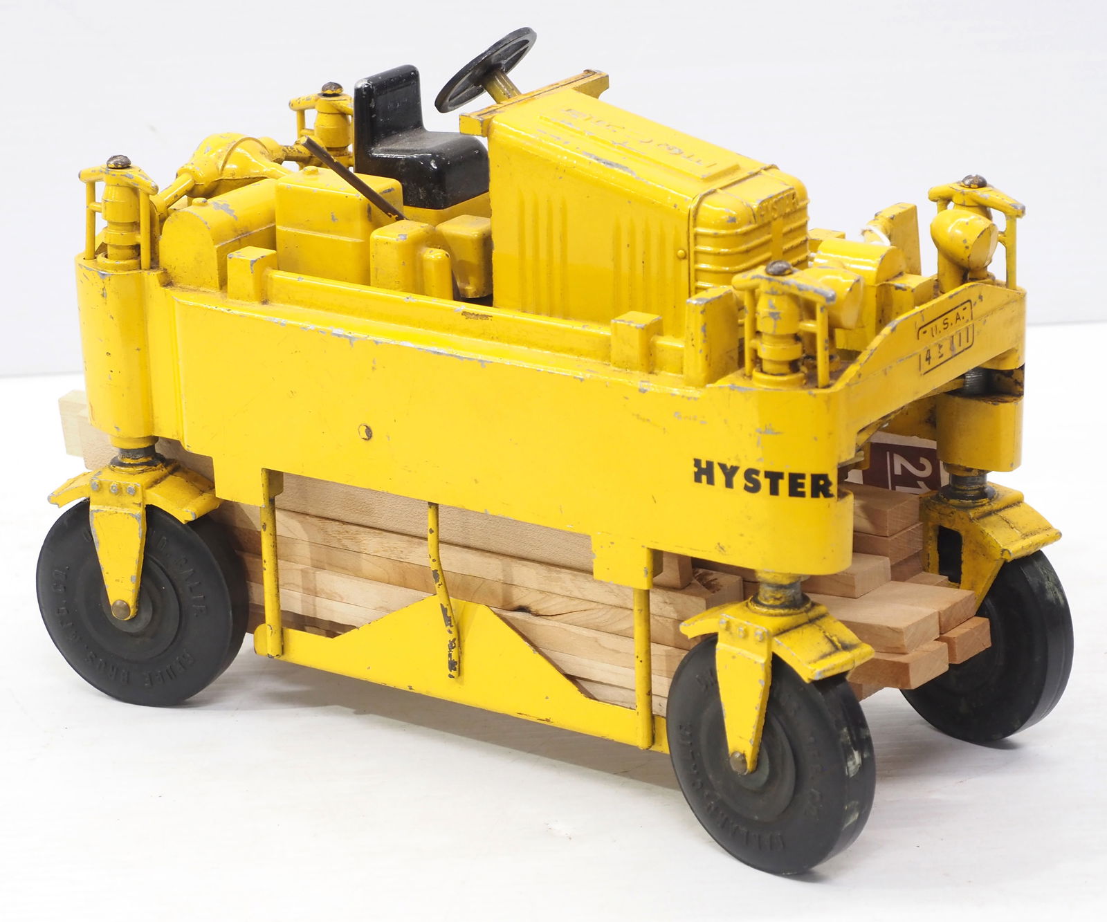 Druge Hyster Straddle Carrier (1 of 2)