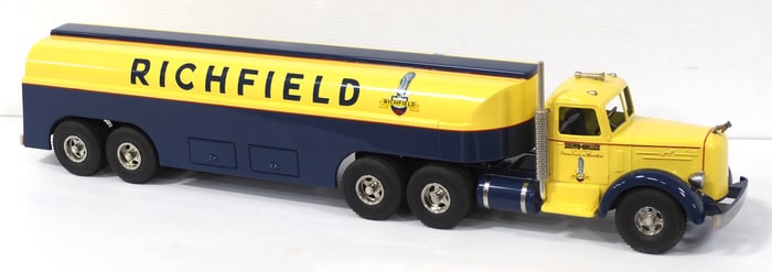 Smith Miller Richfield tanker
