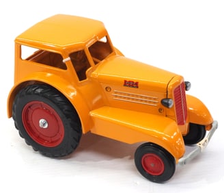 Ertl Minneapolis Moline UDLX Comfortractor